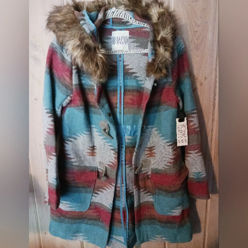 BB Dakota Southwestern Print Wool Coat with Faux Fur Hood -  Size XS NWT - Picture 2 of 10